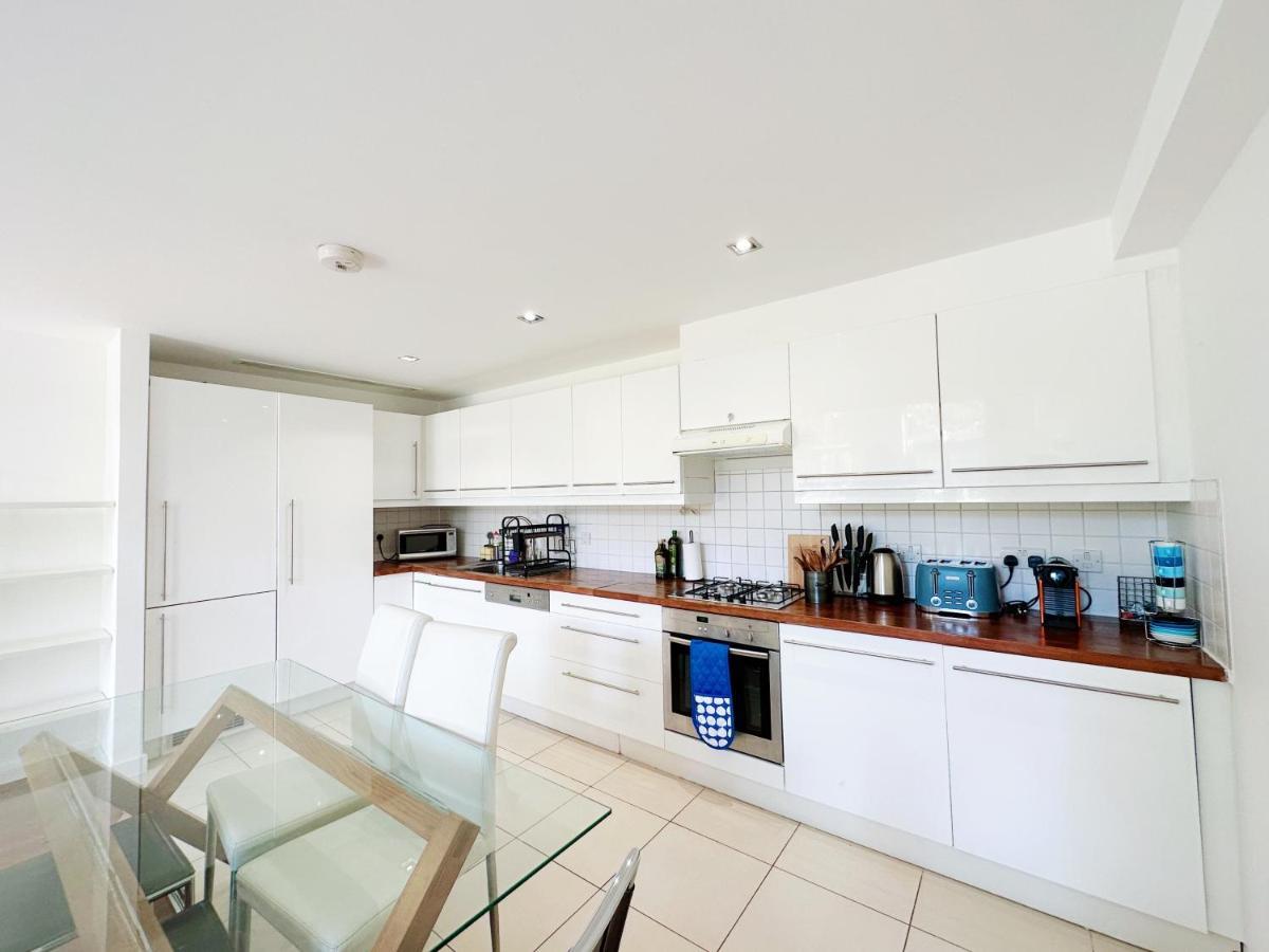 Portobello Dock Canalside Apartment London Ngoại thất bức ảnh