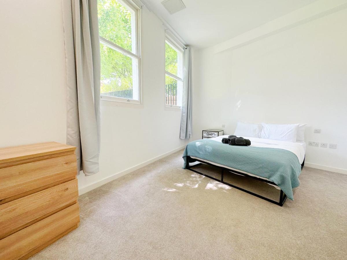 Portobello Dock Canalside Apartment London Ngoại thất bức ảnh